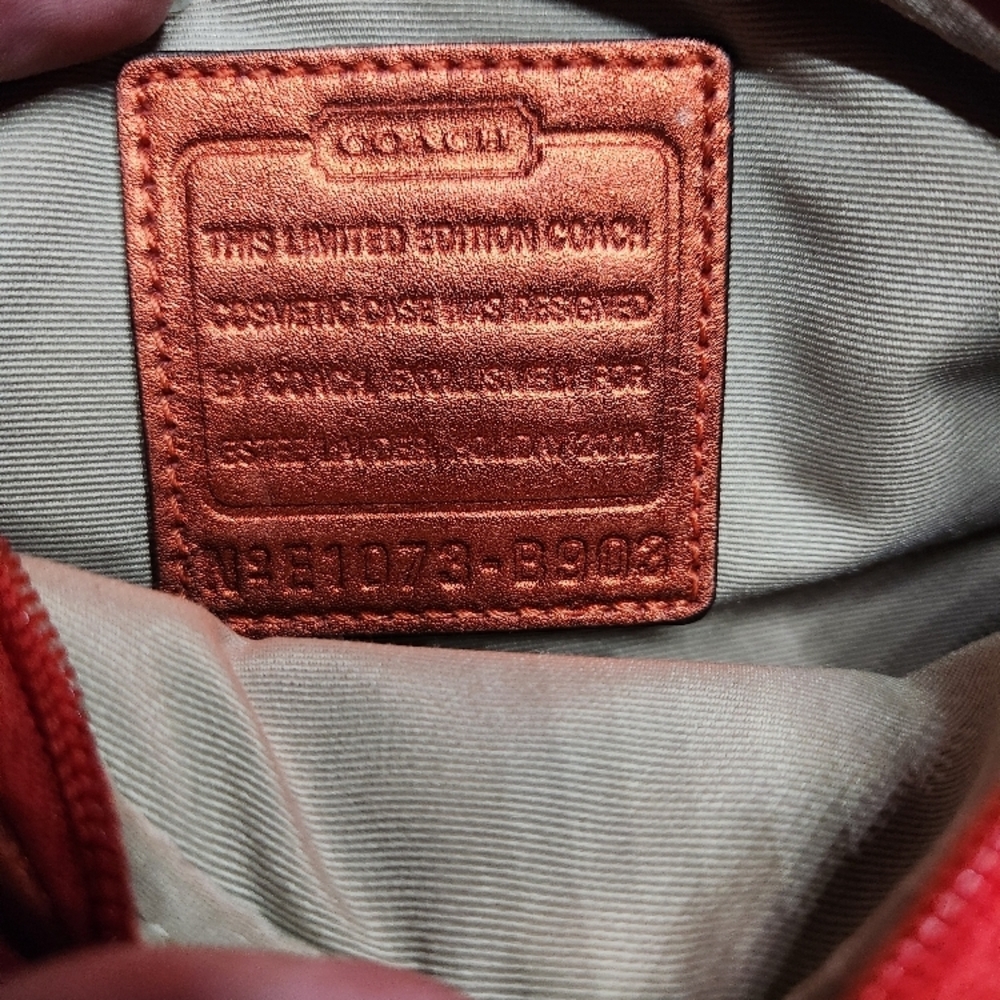 Coach x estee lauder cosmetic pouch - Picture 10 of 13
